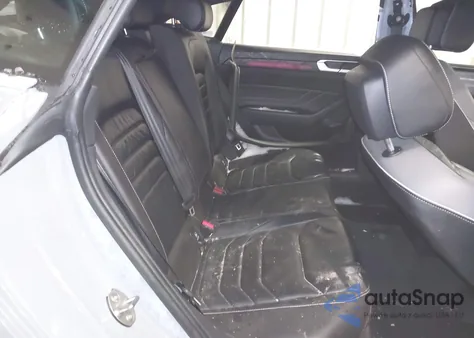 2023 Volkswagen Arteon 2.0T Sel R-Line z USA, uszkodzony, nr VIN WVWAR7AN0PE014538